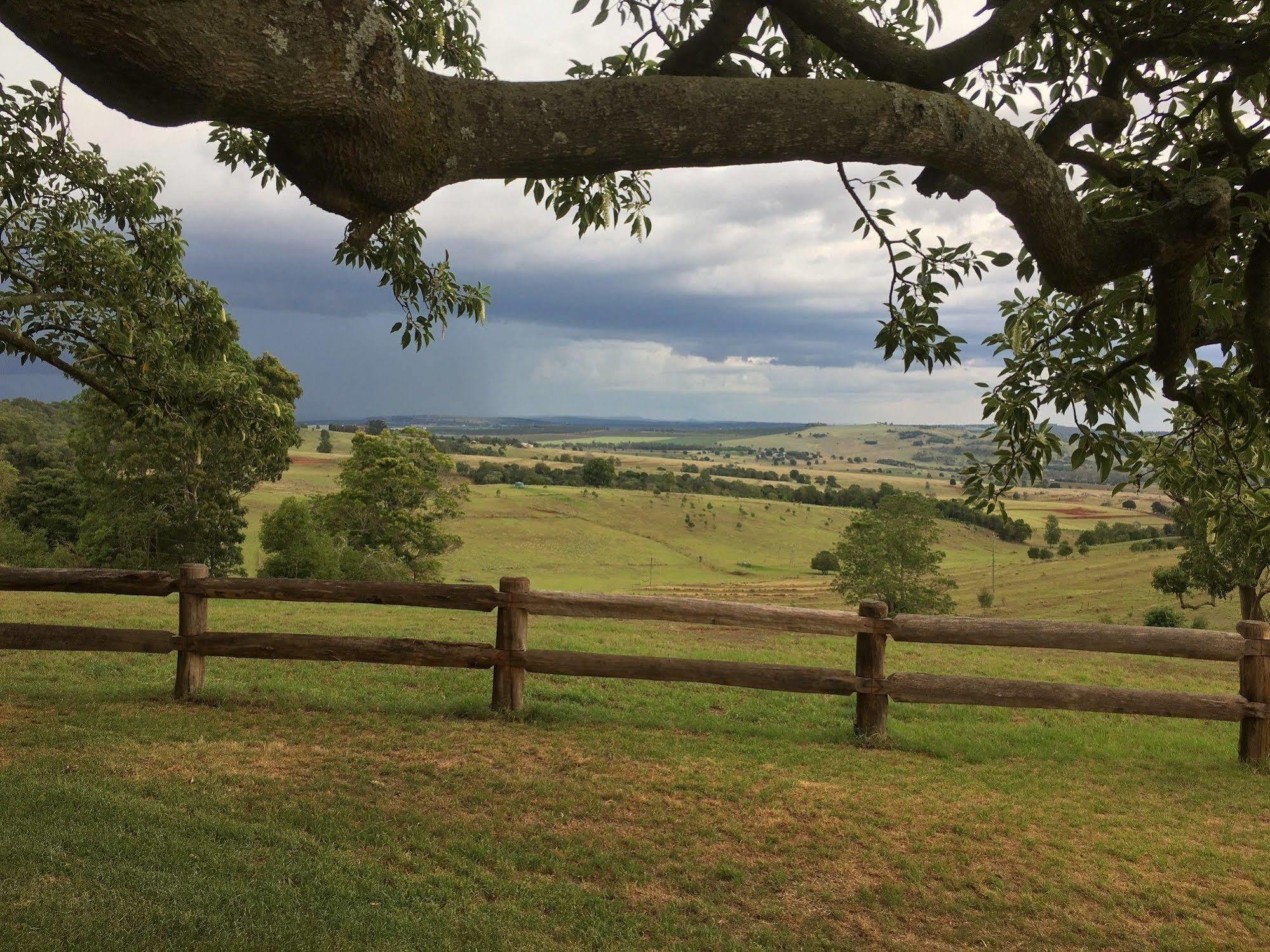 Hillview Cottages Kingaroy Extérieur photo
